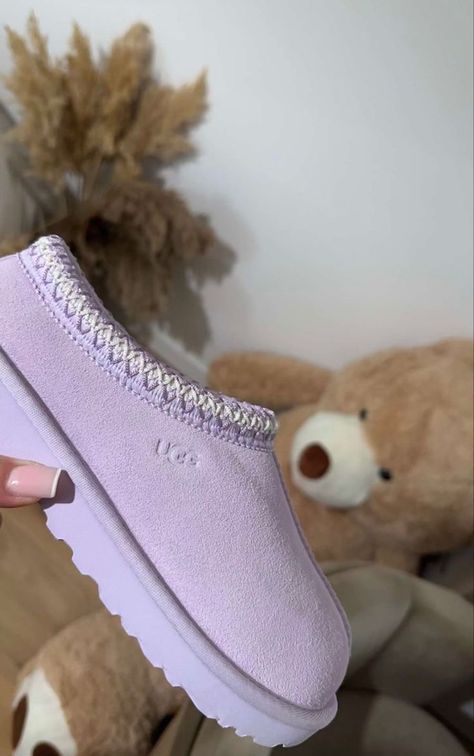 Purple Ugg Tasman, Purple Uggs, Uggs Shoes, Bedazzled Shoes Diy, Cute Uggs, Fluffy Shoes, Pretty Sneakers, Trendy Shoes Sneakers, Preppy Shoes