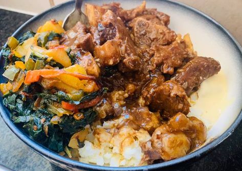 Delicious Recipe: Perfect Samp, spinach and beef stew(Easy meal) Check more at https://connected-citizens.org/698-recipe-perfect-samp-spinach-and-beef-steweasy-meal/ Beef Stew Easy, Stew Easy, Easy Beef Stew, Beef Recipe, Random Image, Beef Stew, Meal Ideas, Beef Recipes, Stew