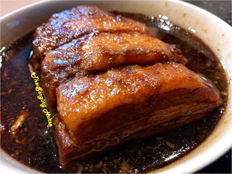 Chinese Braised Pork Belly, Chinese Pork Belly Recipe, Chinese Braised Pork, Slow Cooker Chinese, Asian Pork Belly, Slow Cooker Pork Belly, Pork Belly Slices, Chinese Pork, Food Recipes Easy