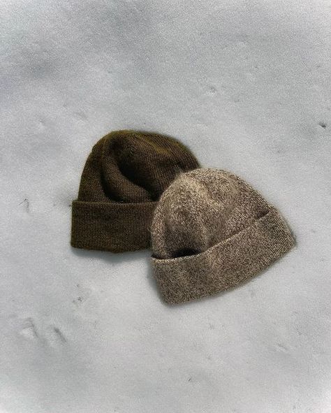 Gail | DIY, Baking, Crafting, & Professional Homebody on Instagram: "his & hers 💛  finished knitting my second oslo hat on vacation & have been loving twinning with my love in the snow.  hard to beat 3 layers of wool around your ears in the wintertime & these will keep us warm for years to come 😊  pattern: oslo hat by @petiteknit  yarn: @theyarnery & @knit_picks   #knitting #handknit #handmade #homebody #twinknitties #wool #knit #homemade #oslohat #oslolua" Oslo Hat, With My Love, Diy Baking, Knit Picks, Wool Knit, 3 Layers, Winter Time, On Vacation, The Snow