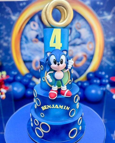 Sonic Theme Cake, Sonic And Tales Cake, Sonic The Hedgehog Cake Buttercream, Pastel Sonic, Sonic Two Tier Cake, Bolo Sonic, Sonic The Hedgehog Cake, Sonic Birthday Cake, Sonic Cake