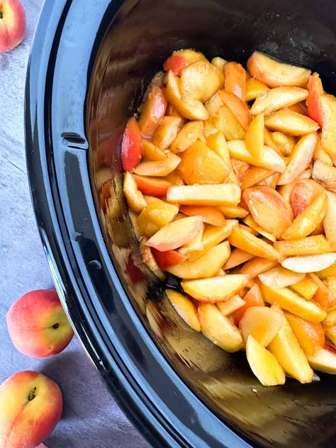 Peach Butter, How To Peel Peaches, Buttery Biscuits, Fresh Peaches, Fruit Breakfast, Peach Recipe, 2000 Calorie Diet, Apple Butter, Delicious Fruit