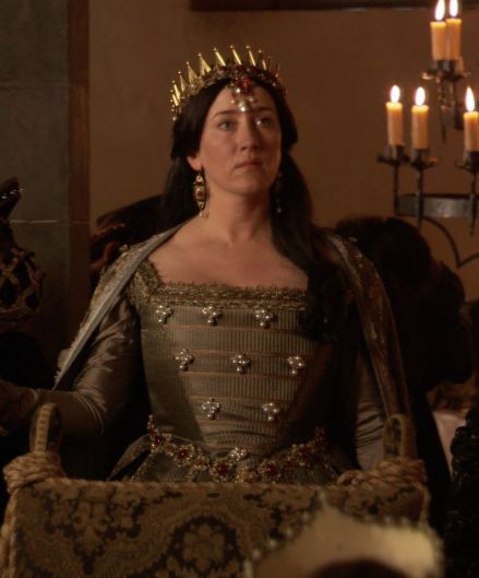 Catherine Of Aragon The Tudors, Silver Blue Dress, Tudors Costumes, The Tudors Costumes, Katherine Of Aragon, The Tudors Tv Show, Tudor Gown, White And Silver Dress, Tudor Dress