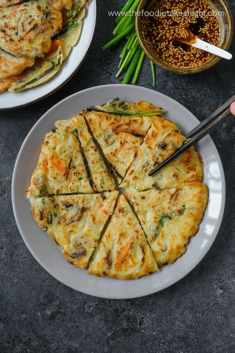 Vegan Pajeon (Korean Scallion/Green Onion Pancakes) - The Foodie Takes Flight Korean Green Onion Pancake Recipe, Korean Green Onion, Green Onion Pancake Recipe, Korean Scallion Pancake, Korean Pancake Recipe, Haemul Pajeon, Scallion Pancake Recipe, Savoury Pancake Recipe, Korean Vegetables