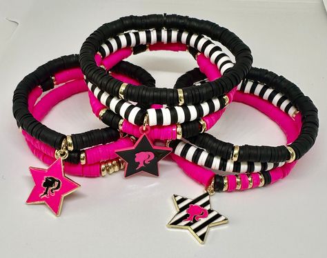 Barbie Bracelets, Barbie Bracelet, Bracelets Preppy, Black Preppy, Heishi Bracelets, Bracelets Pink, Clay Bracelets, Snowflake Bracelet, Preppy Bracelets