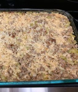 Jail House Rice, Jailhouse Rice Recipe, Beef Rice A Roni Casserole, Rice A Roni Casserole, Rice A Roni Recipes, Jailhouse Rice, Pepper Steak And Rice, Hamburger Rice Casserole, Rice Casseroles