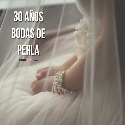 30 aniversario de bodas - Bodas de Perla Kylie Lipstick, Couple Wedding Rings, Couples Wedding, Wedding Anniversary, Wedding Ring, Wedding Rings