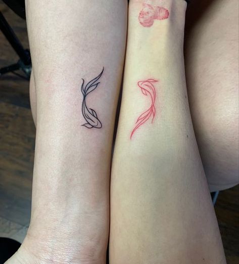 Red tattoo | Creative Tattoos Aesthetic By Rowan Oh | #tattoo #tattoos #art #ink #inked #tattooartist #tattooed #tattooart #tatted #tattoolife #blackandgreytattoo #tattooing #girlswithtattoos #polynesiantattoo #instatattoo #bodyart Aesthetic Sibling Tattoos, Duo Tattoos Siblings, Tattoo Ideas Cousins, Matching Tattoo For Sisters, Bestie Tattoos Bff, Cousins Tattoos, Sister Tattoos Matching, Cousin Matching Tattoos, Bff Matching Tattoos