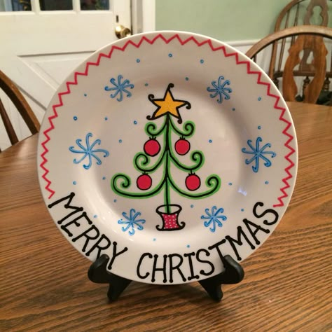 Holiday Plate #painted #diy #christmas #paintedplates #christmasplates #merrychristmas #christmastree Plate Diy Ideas, Homemade Christmas Plates, Christmas Plates Ideas, Christmas Painted Plates, Diy Christmas Plates Paint, Xmas Pottery Painting, Wooden Plate Painting Ideas, Christmas Plates Diy Kids, Christmas Plates Diy