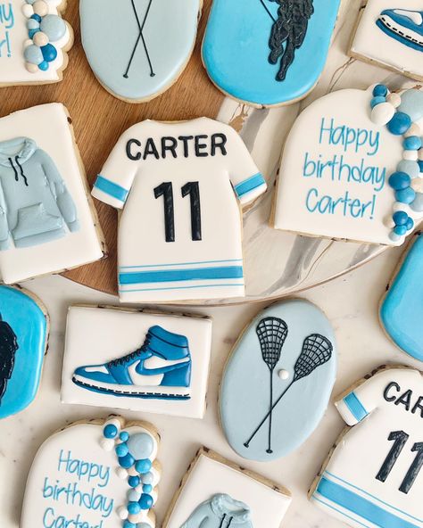 Lacrosse Birthday Party Ideas, Lacrosse Cookies Decorated, Lacrosse Cookies, Volleyball Snacks, Lacrosse Birthday, Grad Cookies, Lacrosse Boys, Cookie Business, Graduation Cookies