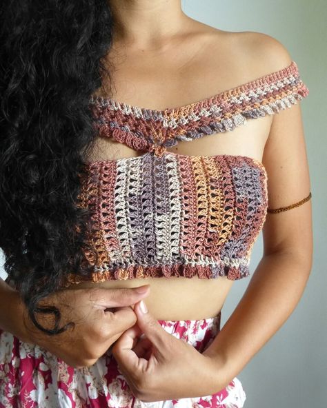 Off Shoulder Crochet Top Pattern Free, Crochet Off Shoulder Top, Crochet Top Ideas, Crochet Top Free Pattern, Summer Crochet Top, Boho Crochet Top, Crochet Halter Top Pattern, Crochet Tank Tops, Crochet Top Outfit