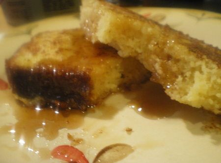 Cornbread French Toast Recipe French Toast Syrup, Eggplant Recipes Easy, Delicious French Toast, Best French Toast, Rum Recipes, Biscuit Bread, Grilled Fruit, Just A Pinch Recipes, Homemade Pesto