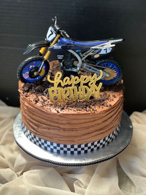 Dirt Bike Cake, Birthday Cale, Bike Cake, Motorcycle Cake, Bike Cakes, Food Tech, 27th Birthday, Happy Birthday Cake, 11th Birthday