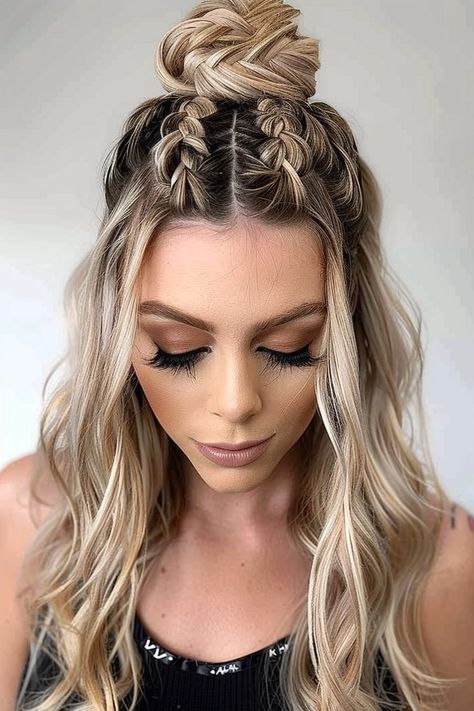 These 16 Pool Hairstyles Will Make A Serious Splash This Summer Pool Party Hair Ideas, Pool Party Hair, Trendy Curls, Pool Party Hairstyles, Double French Braids, Casual Braids, French Braid Ponytail, Vacation Photo, Sleek Bun