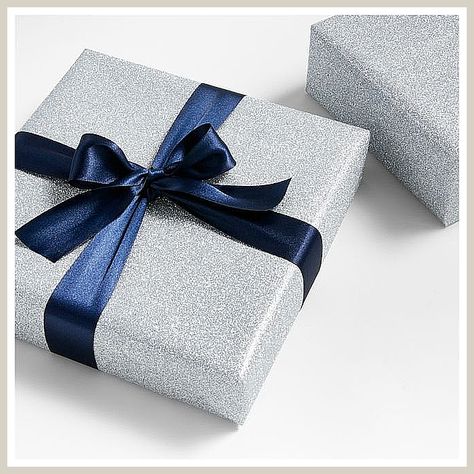 Gift Wrapping Paper - Realize how clever consumers are really facing without drowning in all the products available. Click and find out IMMEDIATELY! Merry Birthday, Glitter Wrapping Paper, Aesthetic Organization, Wrapping Inspiration, Elegant Gift Wrapping, Christmas Gift Packaging, Gifts Wrapping, Holiday 2024, Gift Wrapping Inspiration