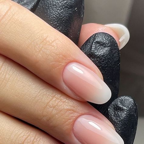 SARA MOATAMID on Instagram: "This transformation 🥹 I used Extend Gel nr 02 on the nail beds and Extend Gel nr 01 on the tip, all from @dutchnailcosmetics of course ❣️ What do you think?" Nail Beds, Nail Bed, 29th Birthday, Of Course, You Think, Thinking Of You, Nails, Birthday, On Instagram