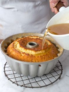 Banana Bundt Cake Recipe, Rum Cake Recipe Easy, Caribbean Rum Cake, Bakewell Cake, Banana Bundt Cake, Banana Bundt, Rum Cake Recipe, Bundt Cake Recipe, Caribbean Rum