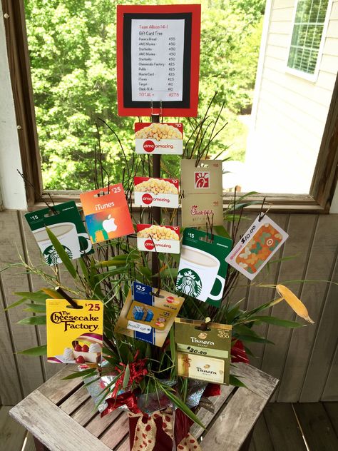 Gift card tree auction basket Restaurant Gift Card Basket Ideas, Gift Card Bouquet For Men, Diy Christmas Baskets, Gift Card Tree, Gift Card Basket, Card Bouquet, Gift Card Displays, Gift Card Bouquet, Gift Card Presentation