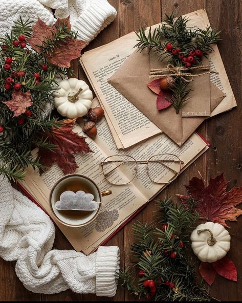 Christmas Flatlay, Winter Writing, Winter Fragrance, Bookstagram Inspiration, Winter Books, Christmas Shoot, Blogger Tips, Christmas Wonderland, Winter Is Here