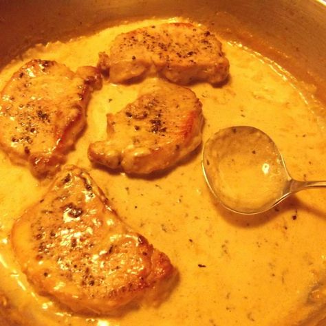 Pork Chops with Brandy Cream Sauce Sauce For Pork, Pork Chop Sauce, Brandy Cream Sauce, Eat Protein, Brandy Sauce, Cream Sauce Pasta, Pork Sauce, Spain Food, Pork Ham