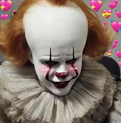 Pennywise Funny Pics, Pennywise Mouth Open, Kawaii Pennywise, Cute Pennywise, Pennywise Funny, Es Pennywise, Clown Photos, Bill Skarsgard Pennywise, Buck Teeth