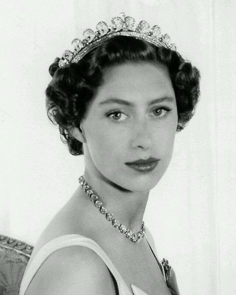 Margaret George Iv State Diadem, Princesa Margaret, Princesa Real, Rainha Elizabeth Ii, Queens Jewels, George Iv, Princess Alice, Royal Tiaras, Elisabeth Ii