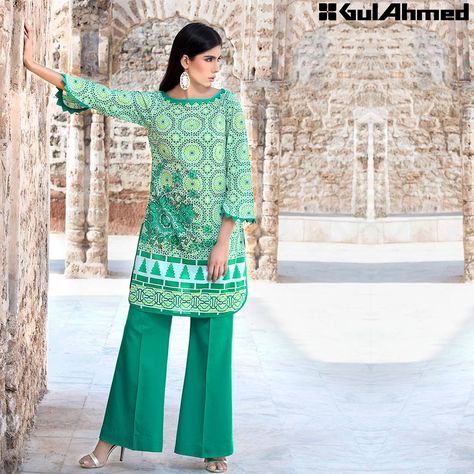 bell bottom Lawn Kurti, Latest Pakistani Dresses, Bell Bottom Trousers, Pakistani Clothes Online, Pakistani Designer Suits, Lawn Suit, Pakistani Lawn Suits, Lawn Dress, Gul Ahmed