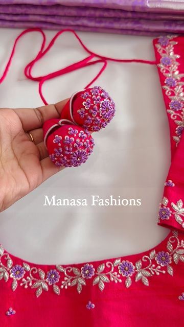 Rani Pink Saree Contrast Blouse, Pink Maggam Work Blouse Designs, Work Blouse Designs Simple, Simple Work Blouse Designs, Simple Work Blouse, Simple Maggam Work Blouses, Blouse Designs Simple, Simple Maggam Work, Lavender Saree