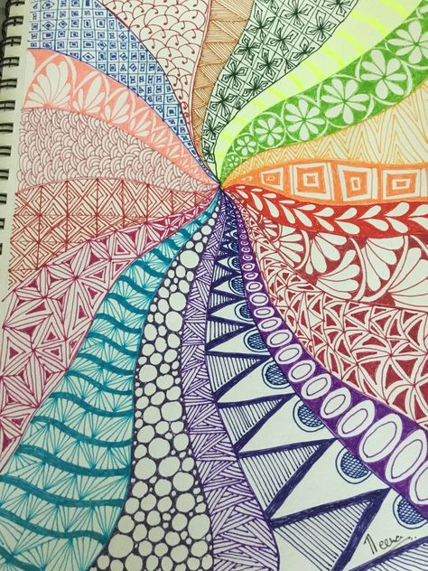 Rainbow Zentangle, Color Doodles, Easy Kids Art Projects, Zen Doodle Patterns, Zen Doodle Art, Art Therapy Activities, Doodle Coloring, Zentangle Drawings, Doodles Zentangles