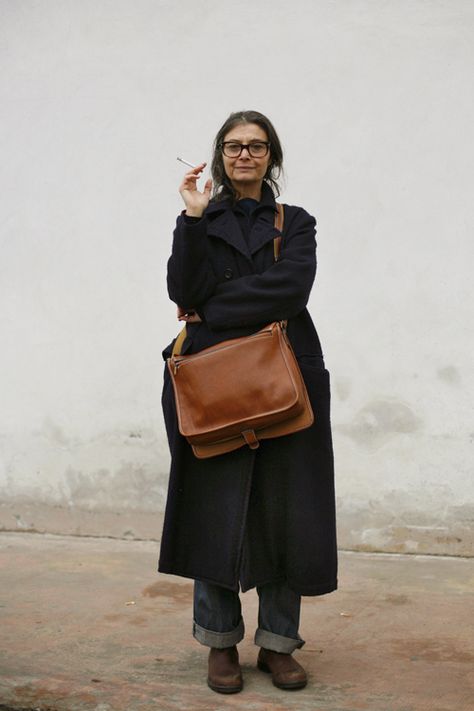 ___________ Minimalist Party Outfit, Deep Style, Portland Style, A Well Traveled Woman, The Sartorialist, Mode Hippie, Skandinavian Fashion, Middle Aged Women, Advanced Style