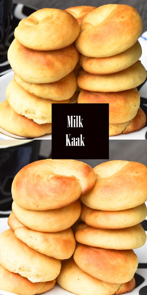 Try this Lebanese milk bread recipe for the softest, fluffiest homemade kaak. Also known as Kaak bi Haleeb. With a detailed video tutorial! Turkish Milk Bread In A Pan, Lebanese Sweets Recipes, Middle Eastern Bread Recipes, Lebanese Bread Recipe, Afghan Bread Recipe, Lebanese Kaak Recipe, Hallah Bread Recipe, Best Basbousa Recipe, Lebanese Brunch