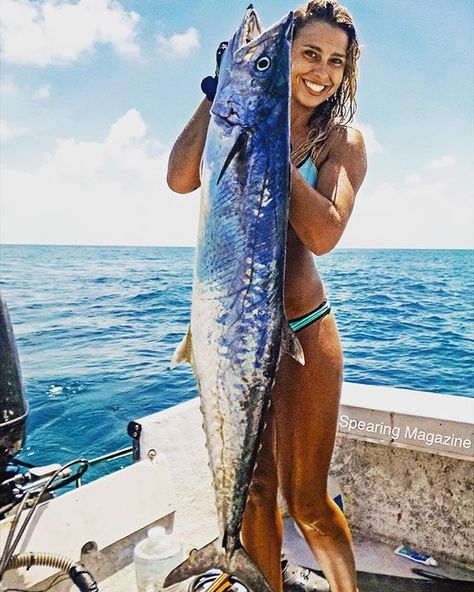 Up next in #SpearingMagazine V8.4 @spear_life tells the story of her #kingfish and #red grouper #worldrecords .. #speara #spearfishing #spearing #Freediving #diving #mermaids #magazine #bikini #underwaterphotography #gokillyourdinner #Americas #1 #spearfishingmagazine #madeintheusa #SpearingMagazine  Www.spearingmagazine.com Fishing Outfits For Women, Fishing Woman, Female Angler, 22 December, Fishing Adventure, Fishing Girls, Catching Fish, Sporty Girls, Fishing Outfits