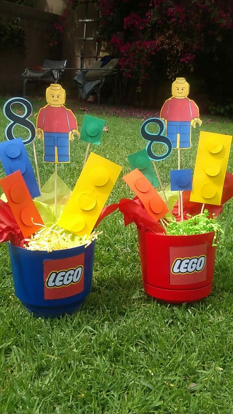 Lego Birthday Centerpieces Table Decorations, Lego Birthday Centerpieces, Lego Party Centerpieces Ideas, Lego Centerpiece Ideas, Lego Centerpieces, Lego Friends Birthday Party, Lego Party Decorations, Lego Friends Birthday, Lego Ninjago Party