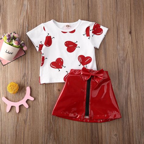 ❤️ Mini Heart Tee & Skirt Set❤️ 😎 Sunshine Headband & Sunglasses Set😎 ✨ Available on our website✨ #BabyFashion #styleinspo #BabyBoutique Valentines Skirt Outfit, Valentine Clothes, Outfit For Kids, Pu Leather Skirt, Toddler Girl Summer, Knot Bow, Vegan Leather Skirt, Types Of Girls, Valentines Outfits