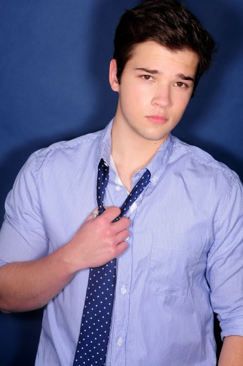 NATHAN KRESS ! Hear Me Out Male, Crush Cake, Freddie Benson, Nathan Kress, Western Men, Hot Cake, Stud Muffin, Male Celebrities, Disney Boys