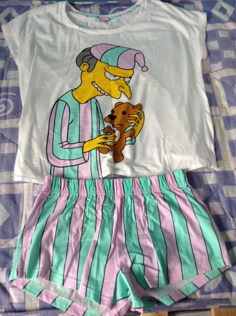 i need these Montgomery Burns, Pijamas Women, Simpsons T Shirt, Cute Pjs, Cute Sleepwear, Cute Pajama Sets, Pajama Outfits, Cute Lazy Outfits, Grunge Look