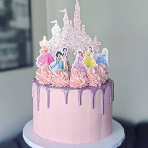 disney princess • Instagram Buttercream Disney Princess Cake, Four Ever A Princess Birthday, Princess Disney Cake, Princess Birthday Cakes, Disney Princess Instagram, Disney Princess Birthday Cake, Disney Princess Cakes, Disney Princess Birthday Cakes, Disney Cake