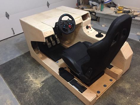 Racing Cockpit, Koti Diy, Computer Gaming Room, Car Part Furniture, Video Game Room Design, Arcade Cabinet, Video Game Rooms, Racing Simulator, Automotive Decor