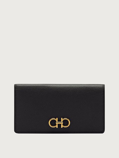 Gancini continental wallet - Leather Accessories - Women - Salvatore Ferragamo CA Organize Bills, Ferragamo Wallet, Black Wallet, Belt Accessories, Leather Accessories, Handbag Accessories, Salvatore Ferragamo, Wallets For Women, Credit Cards