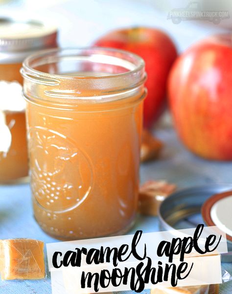 If you love Caramel Apples and you are a fan of cocktails, then this Caramel Apple Moonshine recipe is definitely a MUST TRY! Caramel Apple Moonshine Everclear, Caramel High Rise Caribou Recipe, Black Widow Venom Moonshine, Carmel Apple Pie Moonshine Recipe, Moon Shine Recipes, Salted Caramel Moonshine Recipe, Apple Moonshine, Homemade Spirits, Homemade Moonshine