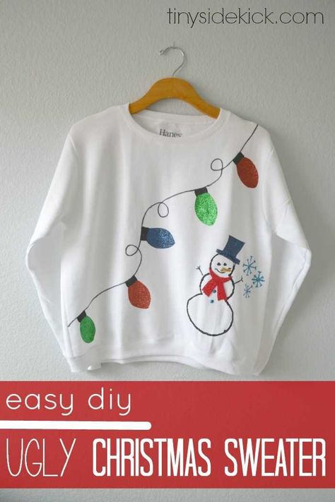 Create your own ugly Christmas sweater with this fun easy throwback to grade school fashion! #uglysweater via @heytherehome.com via @heytherehome Easy Ugly Christmas Sweater, Diy Christmas Outfit, Diy Christmas Shirts, Diy Christmas Sweater, Ugly Sweater Diy, Diy Ugly Christmas Sweater, Tacky Christmas Sweater, Ugly Holiday Sweater, Ugly Xmas Sweater