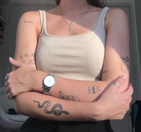 Beginning tattoos sleeve. Beige crop top. Silver jewelry. Silver watch. Hands. Snake Patchwork Tattoo, Liv Tattoos, Tattoo Patchwork, Patchwork Tattoos, Tattoo Appointment, Patchwork Tattoo, Next Tattoo, Snake Jewelry, Snake Tattoo