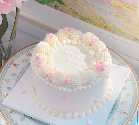 Korean Cake, December 25, White Cake, Instagram Profile, Cake, Flowers, Pink, On Instagram, Instagram