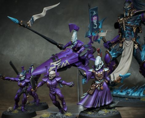 Eldar 40k, Warhammer Eldar, Warhammer Tabletop, 40k Eldar, Painting Figurines, Warhammer Armies, Dark Eldar, Model Painting, Painting Stuff