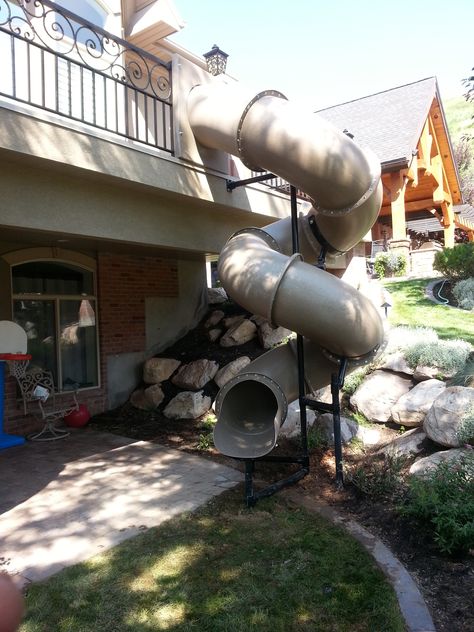 Component Playgrounds makes AWESOME custom tube slides!! Send the kids off your deck in a fun way Slide Off Balcony, Slide From Balcony, Tube Slide Off Deck, Slide From Deck To Yard, Slide On Deck, Slide Off Of Deck, Slide From Deck, Slide Off Deck, Deck With Slide