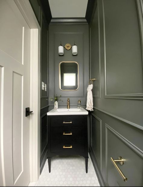 Dark Wc Ideas, Small Toilet Room Downstairs Loo, Dark Toilet Room, Downstairs Toilet Ideas Wallpaper, Moody Half Bathroom, Dark Powder Room Ideas, Dark Toilet, Bold Bathroom Colors, Downstairs Toilet Ideas