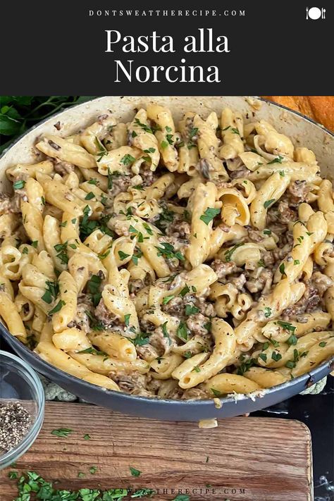 Discover the flavors of rustic Italy with Pasta alla Norcina, featuring earthy mushrooms, savory sausage, and a creamy sauce for an irresistibly cozy meal. Italian Sausage Mushrooms, Pasta Norcina Recipe, Pasta Norcina, Mushroom Sausage Pasta, Fennel Sausage Pasta, Sausage Mushroom Pasta, Pasta Alla Norcina, Fettuccini Noodles, Italian Pasta Recipes Authentic