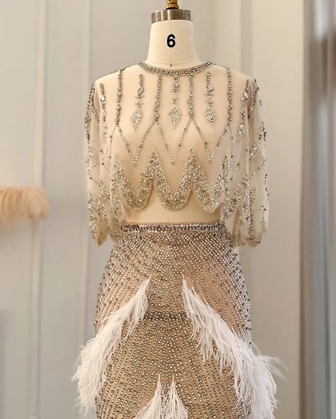 Izsbeli Couture ss363 Feather Crop Top, Two Piece Evening Dresses, Feather Skirt, Formal Parties, Dubai Style, Feather Tops, Top Skirt Set, فستان سهرة, White Feathers