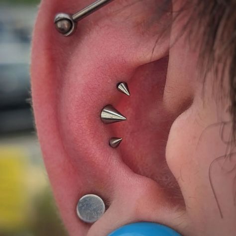 Bryan Jackson (@bryanjpiercing) • Instagram photos and videos Cool Ear Piercings Men, Men’s Ear Piercing Stack, Eye Brow Piercing Boy, Gauges With Second Piercing, Facial Piercings Men, Cool Body Mods, Masculine Piercings, Spike Ear Piercing, Ear Full Of Piercings