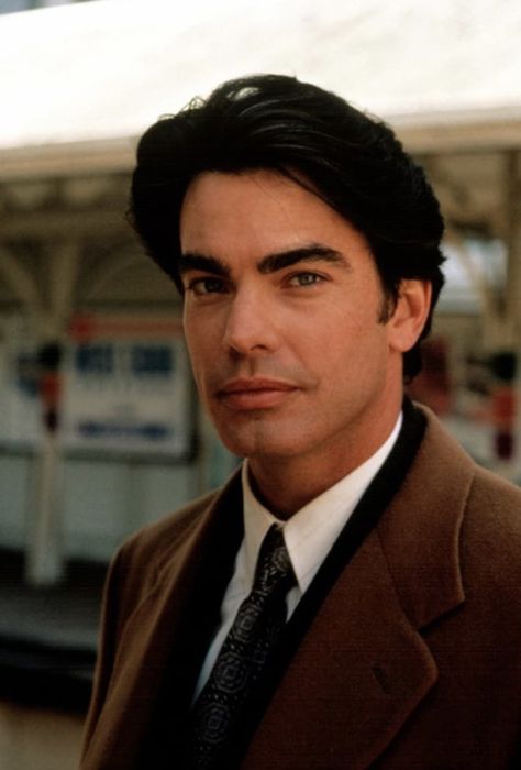 Film 1990, Peter Gallagher, Broadway Nyc, Dream Lover, Grey Anatomy Quotes, Hottest Male Celebrities, While You Were Sleeping, Men Haircut, Haircut Styles